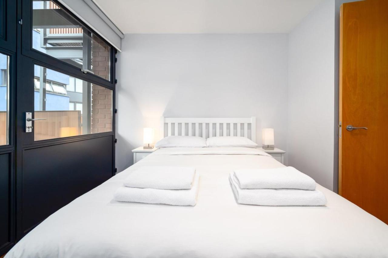 Modern & Spacious 2 Bedroom In Central Лондон Екстериор снимка