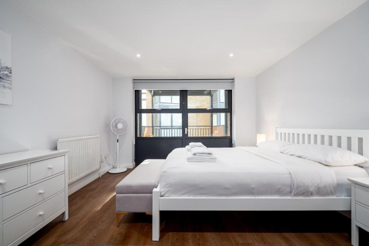 Modern & Spacious 2 Bedroom In Central Лондон Екстериор снимка